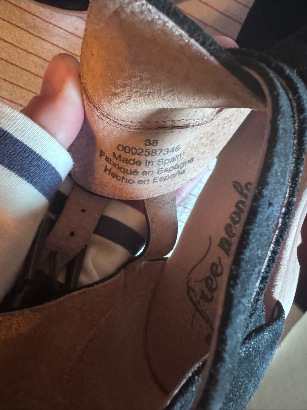 Free People - Cedar Leather Clog (black suede) - like new! size 8us/38eu - Picture 13 of 14